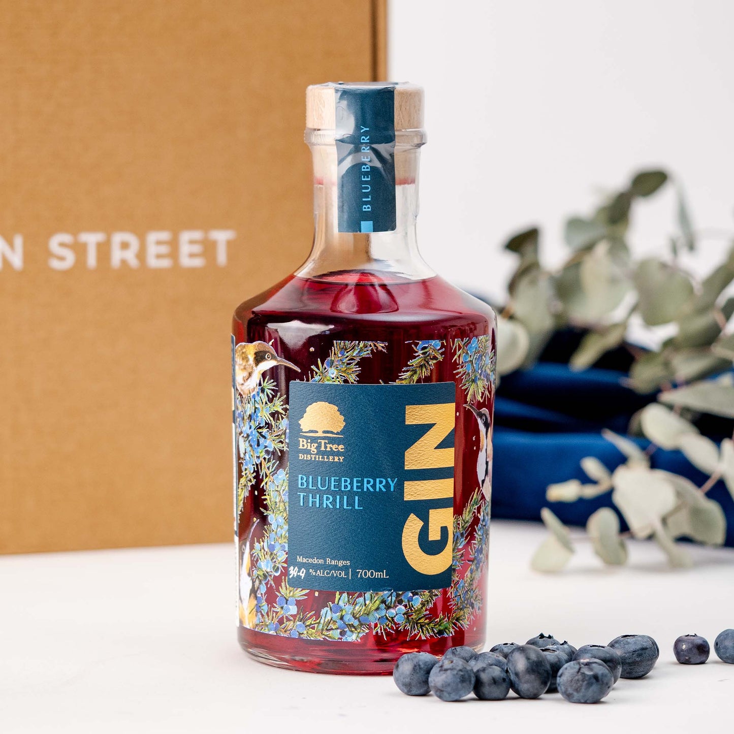 Big Tree Blueberry Thrill Gin (700ml)
