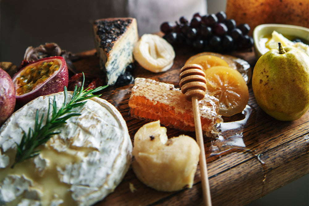 Gin-spired Bites: Creamy Baked Camembert